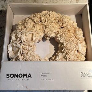 Sonoma Goods For Life Decorative Wreath!